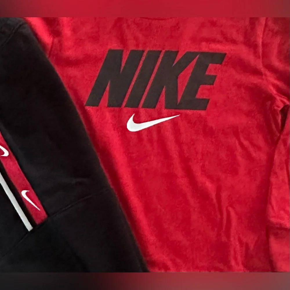 Nike soft comfy